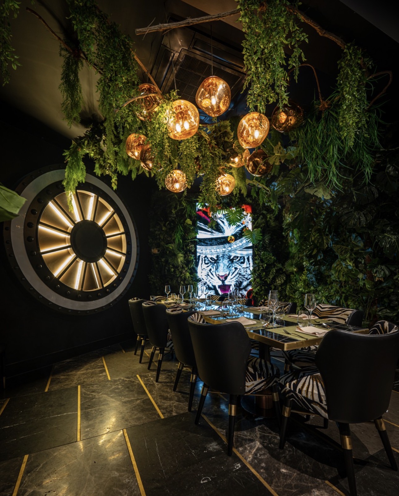 Shere Khan Restaurant Enfield — Gallery Image 6